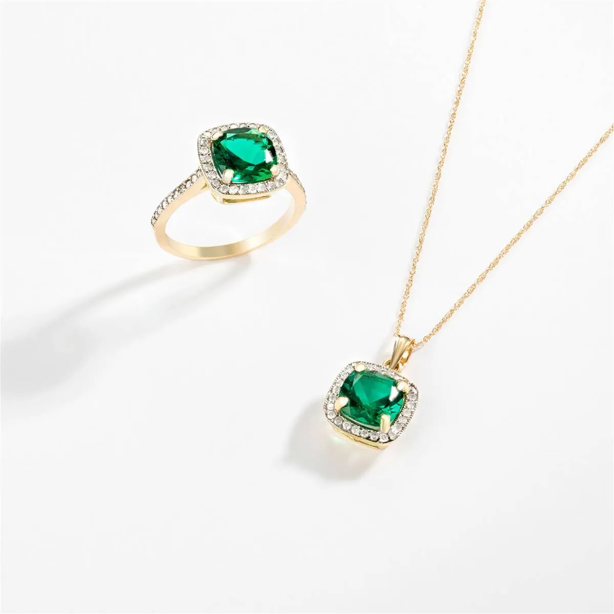 14K Solid Yellow Gold Necklace With Natural Diamonds & Genuine Emerald 1.74 ctw High Polished Brilliant Cut - Grade AAA