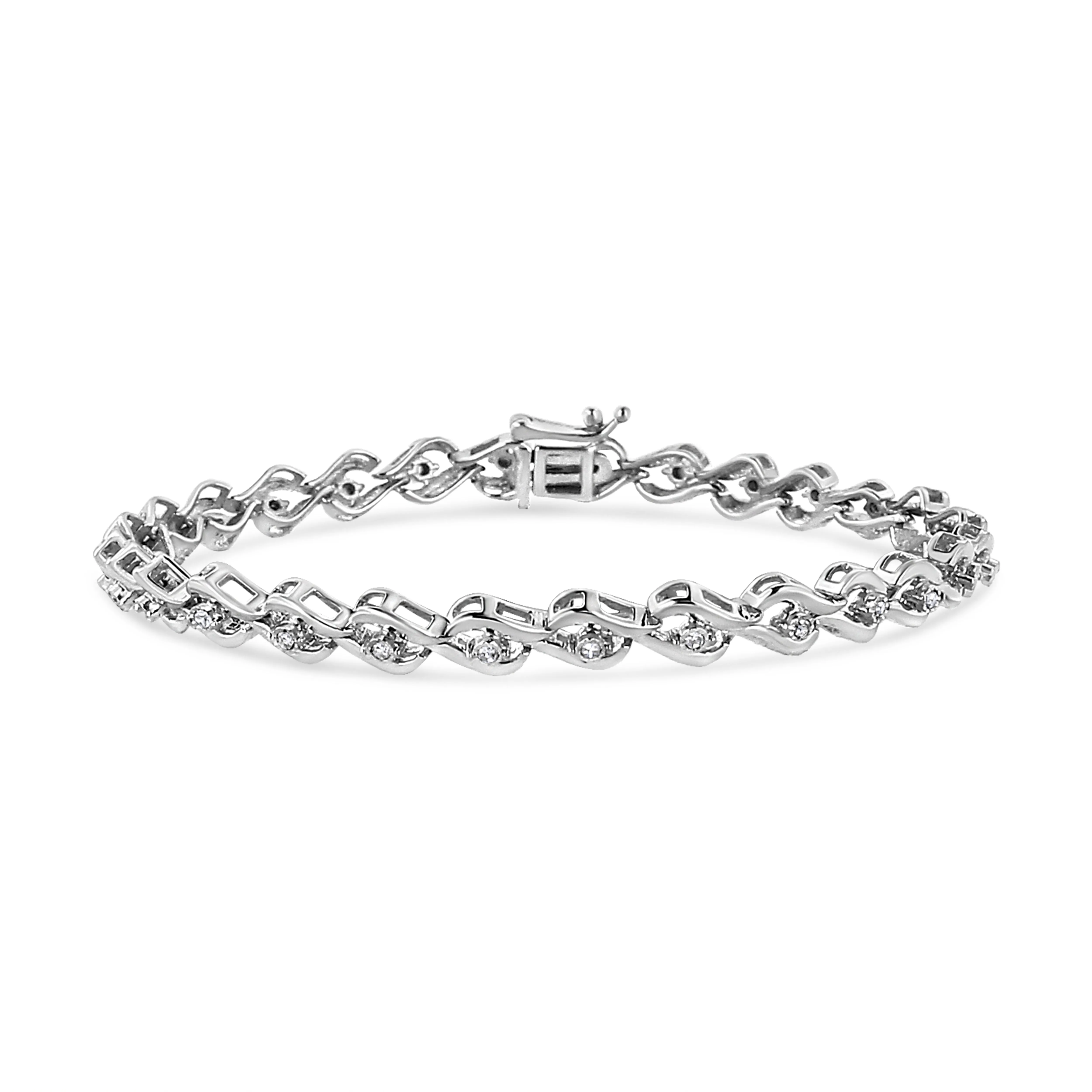 .925 Sterling Silver 1/10 Cttw Round-Cut Diamond Links of Flame Bracelet