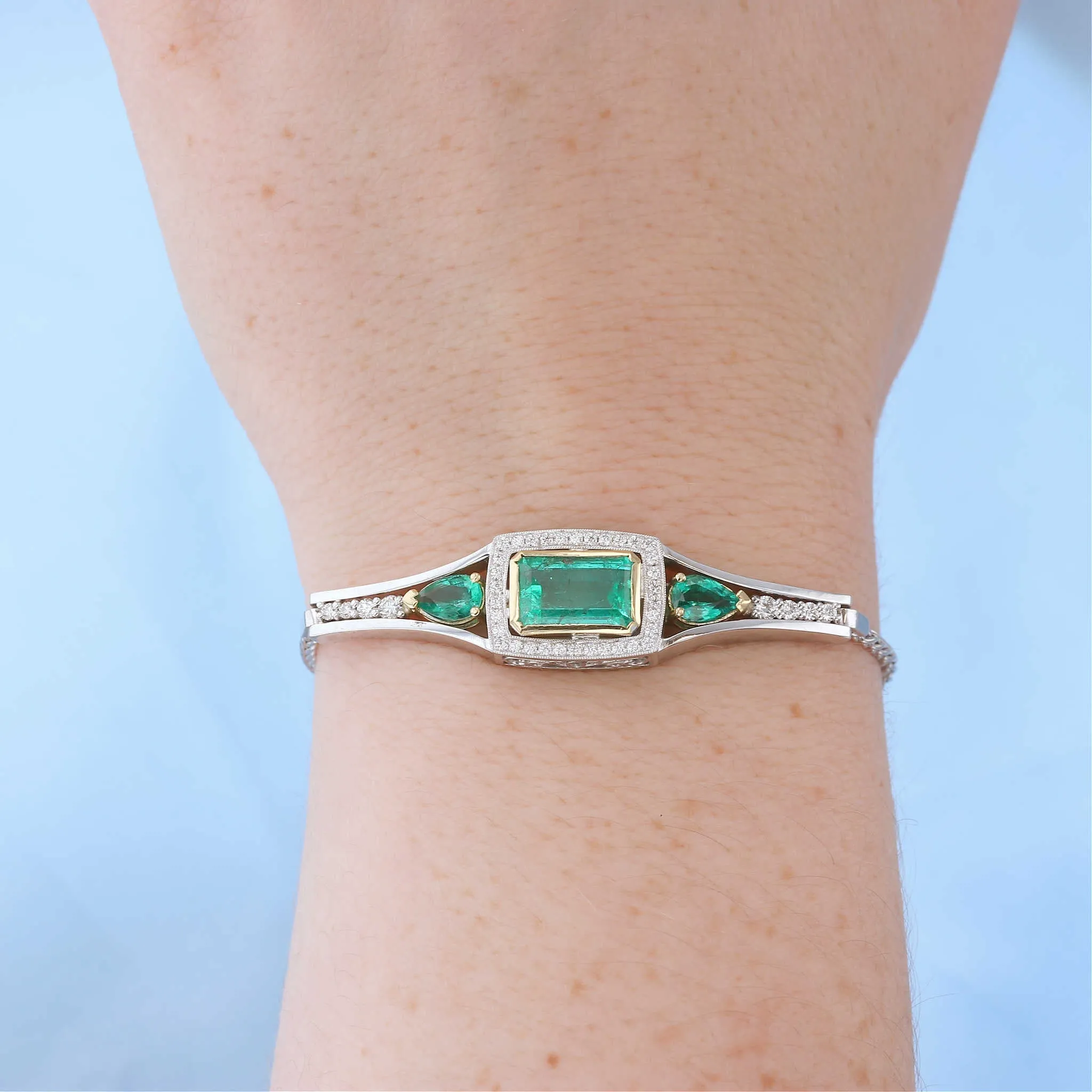 Art Deco Two Tone Emerald & Diamond Bracelet