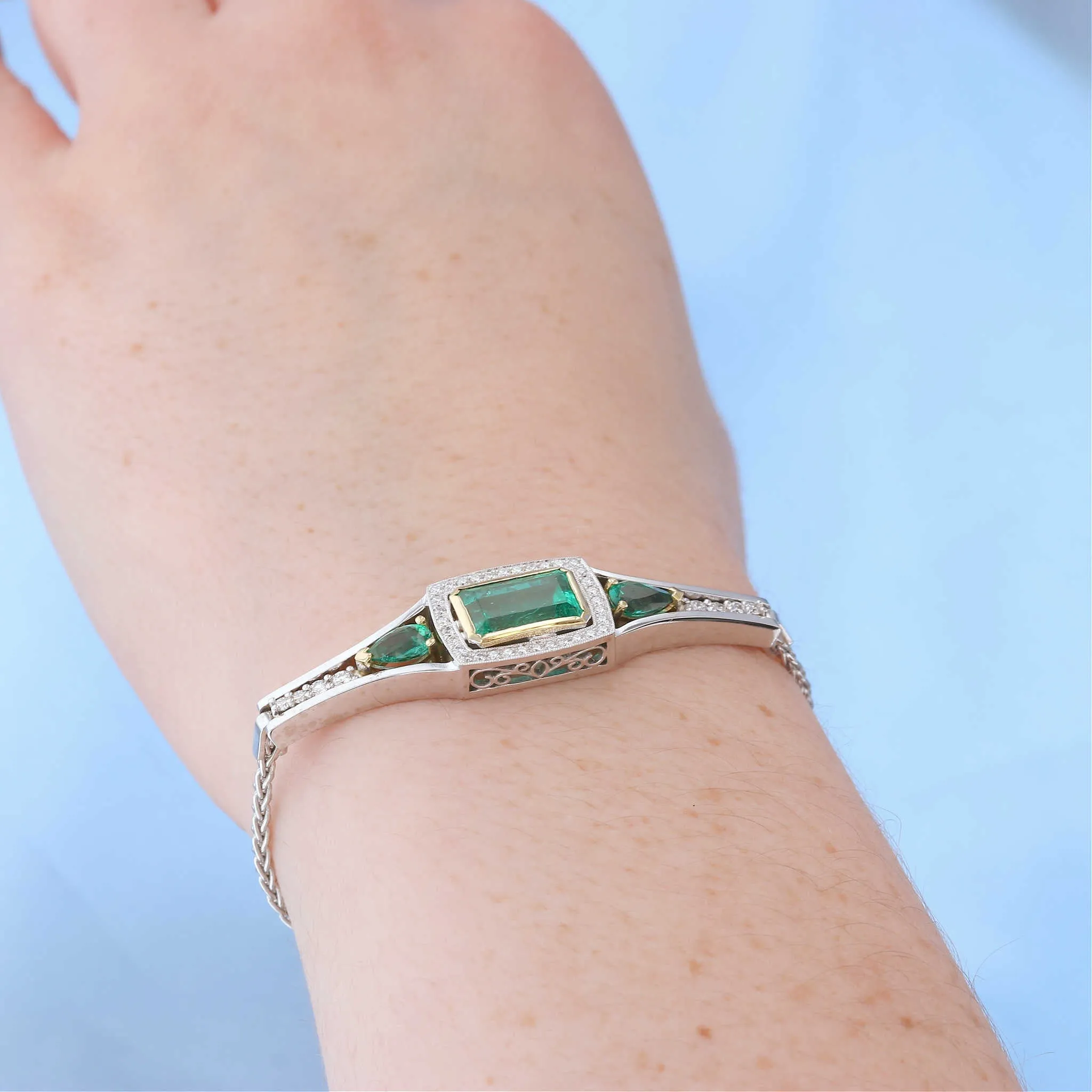 Art Deco Two Tone Emerald & Diamond Bracelet