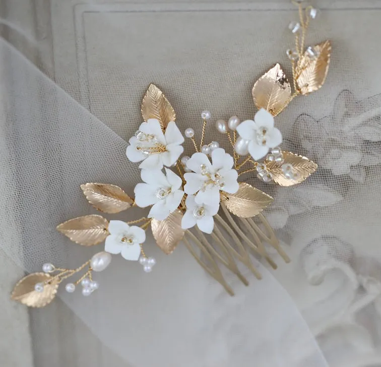 C191. floral bridal hair comb