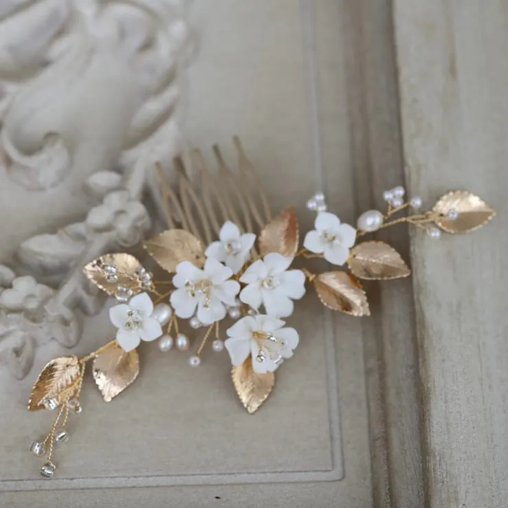 C191. floral bridal hair comb