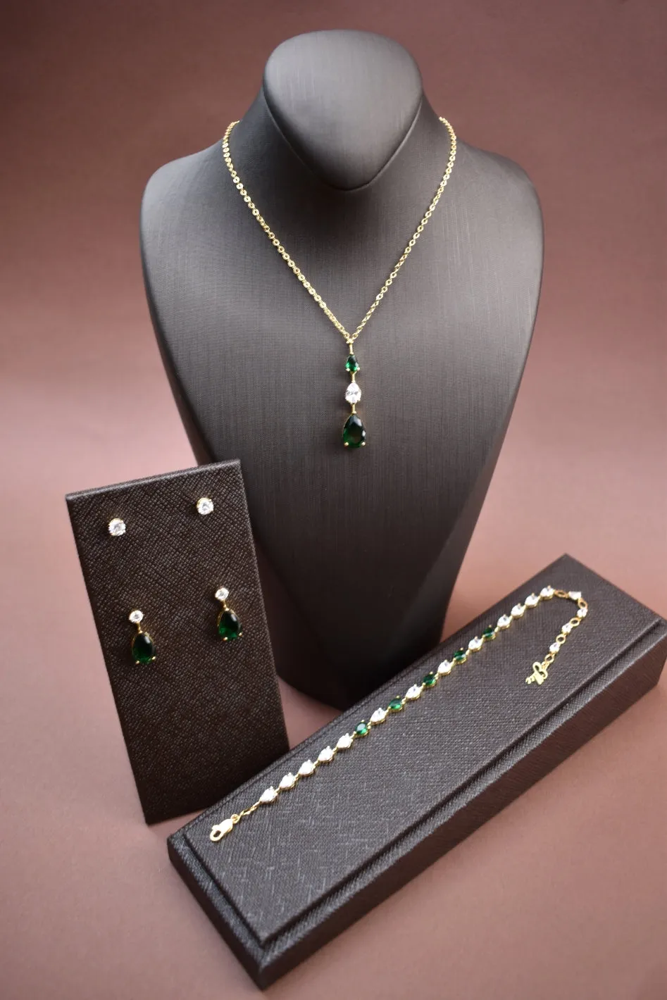 DALA-EMERALD Simulated Diamond Jewelry Set