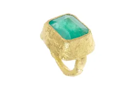 Emerald Ring yellow gold &
emerald