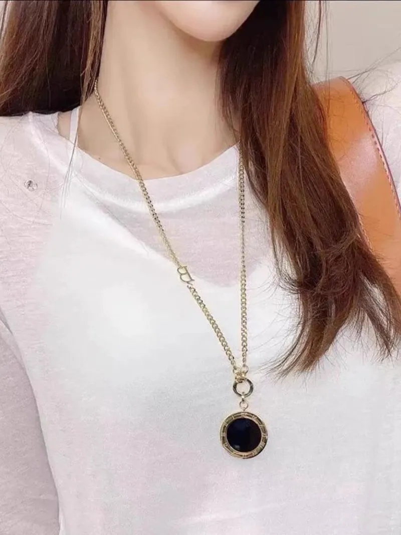 Fashionable Titanium Steel Sweater Chain Light Luxury Necklace Women's Accessories