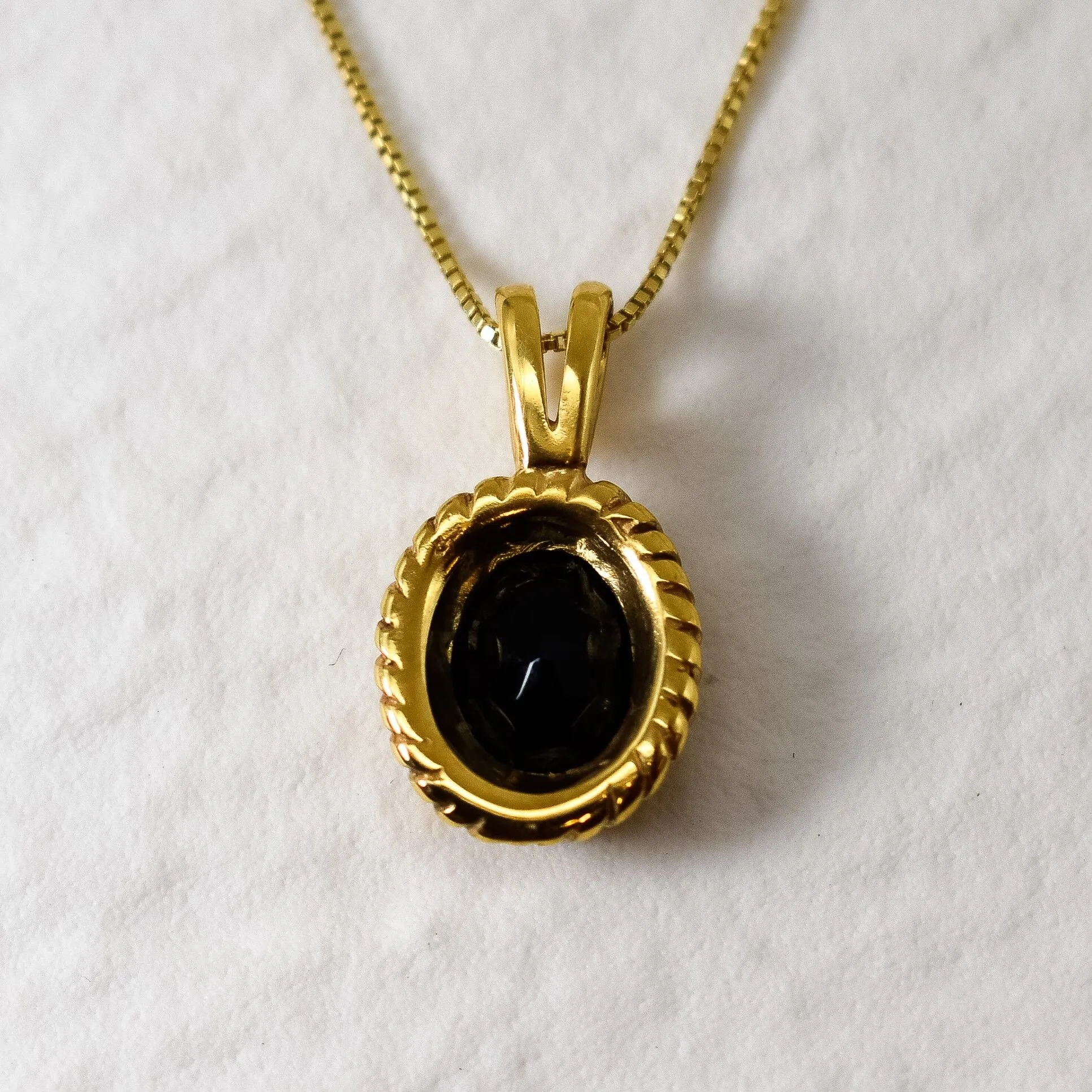 Gold Onyx Pendant - Black Oval Necklace - Vintage Onyx Necklace