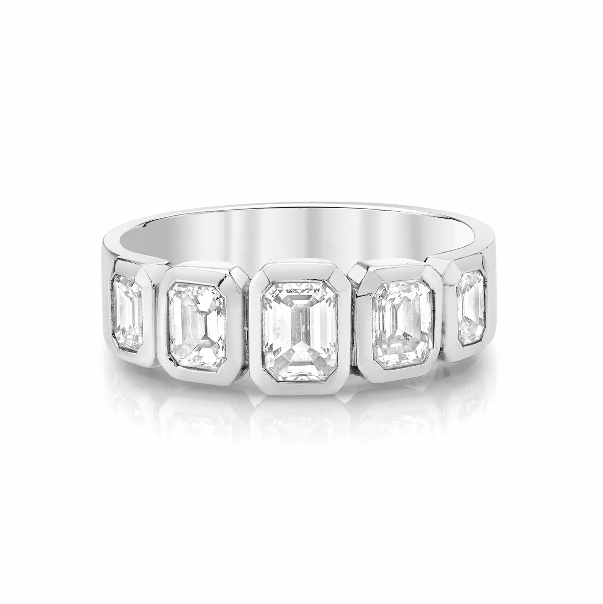 Graduated Emerald Cut Diamond Band