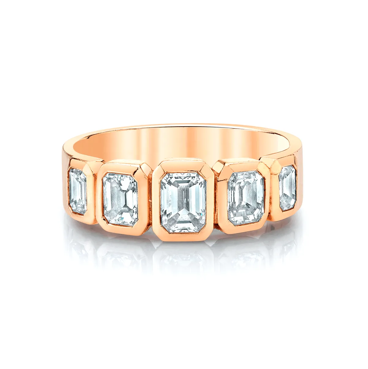 Graduated Emerald Cut Diamond Band