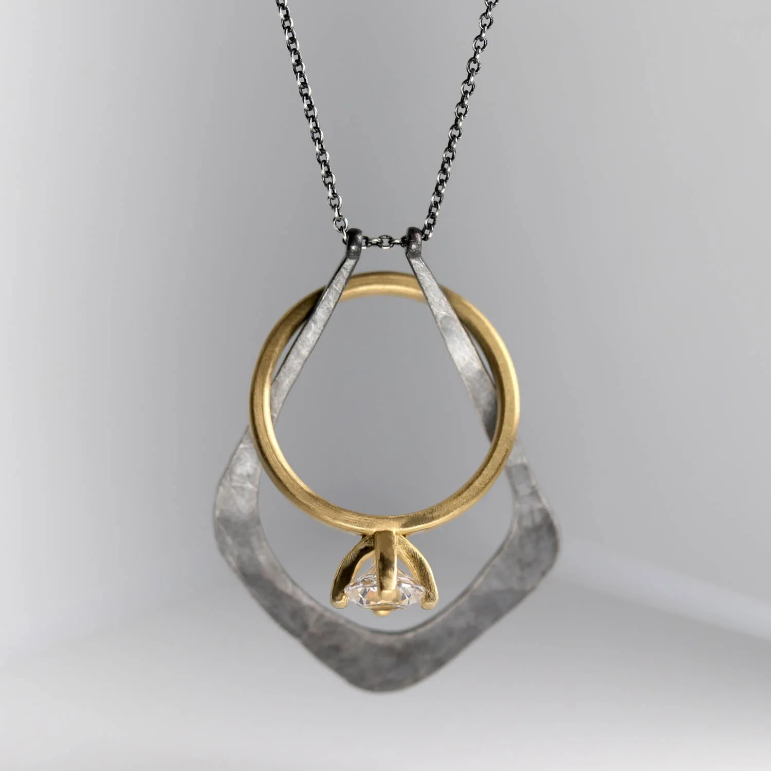 Hammer Texture Magic Ring Holder Necklace