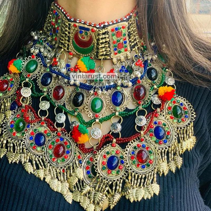 Multicolor Oversized Choker Necklace With Dangling Tassels