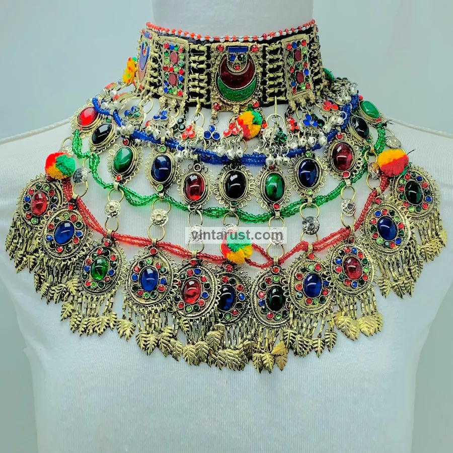 Multicolor Oversized Choker Necklace With Dangling Tassels