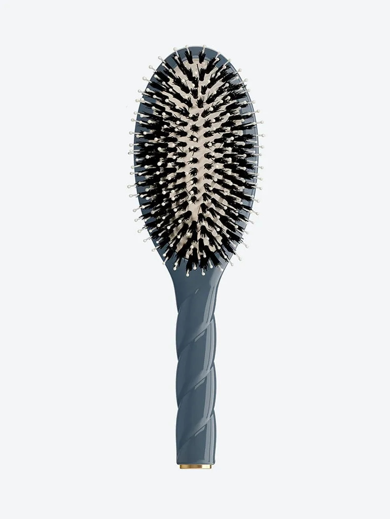 N.03 THE ESSENTIAL SOFT LARGE BRUSH