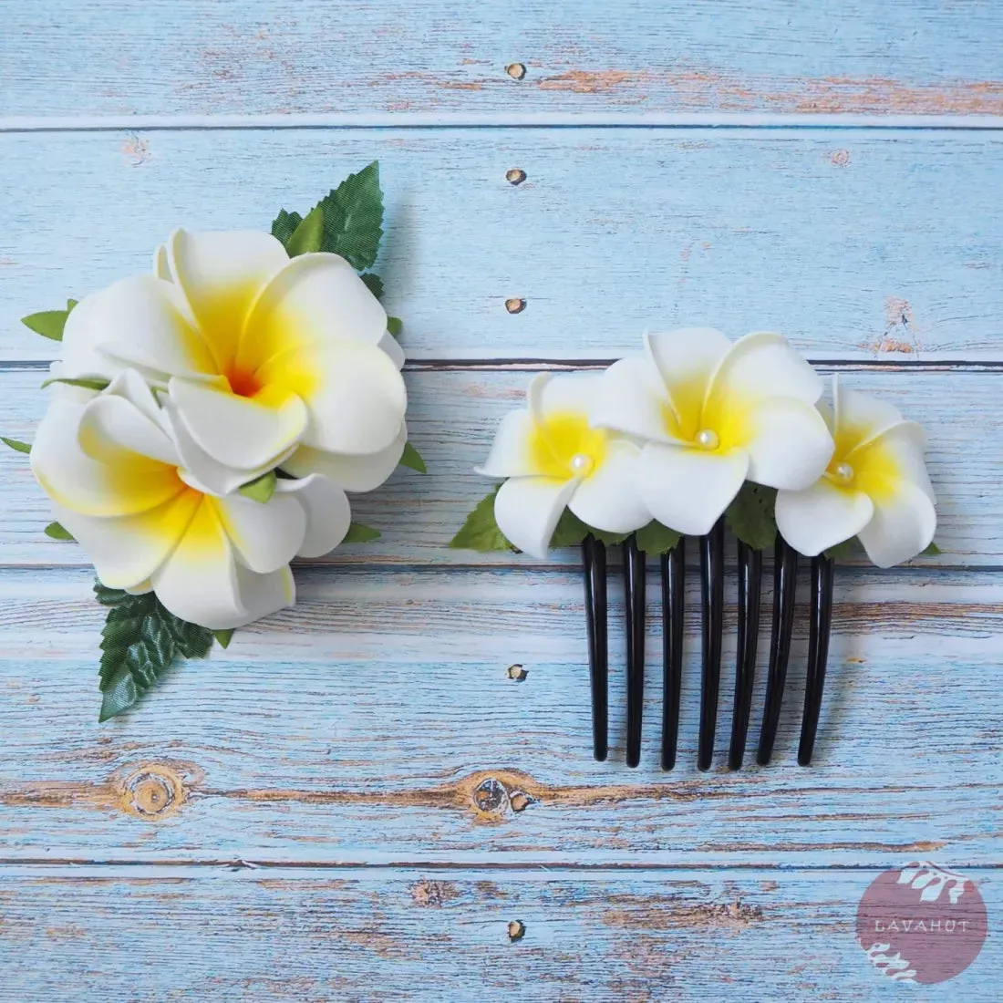 Pearls & Plumeria Hair Comb