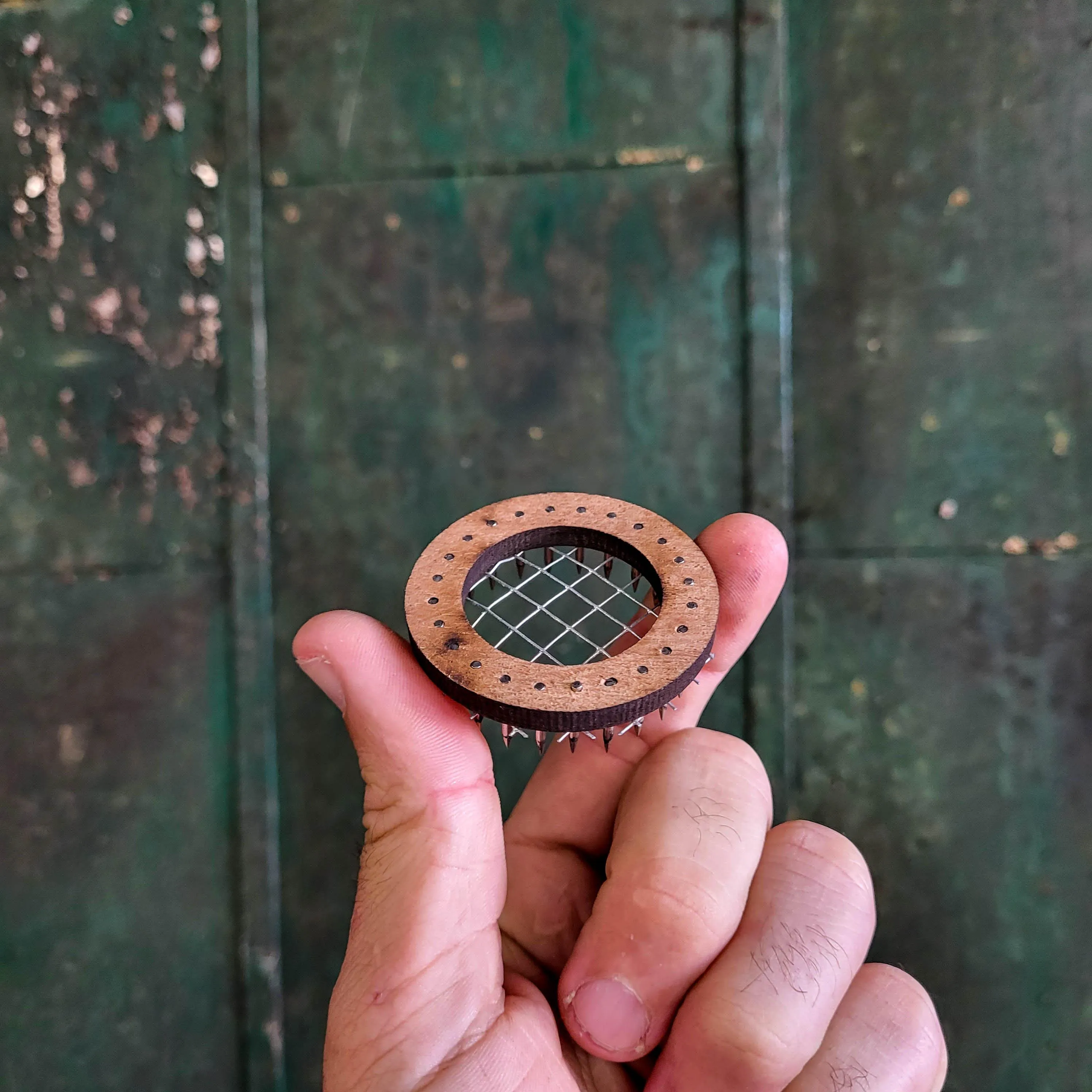 Round Push In Queen Marking Cage