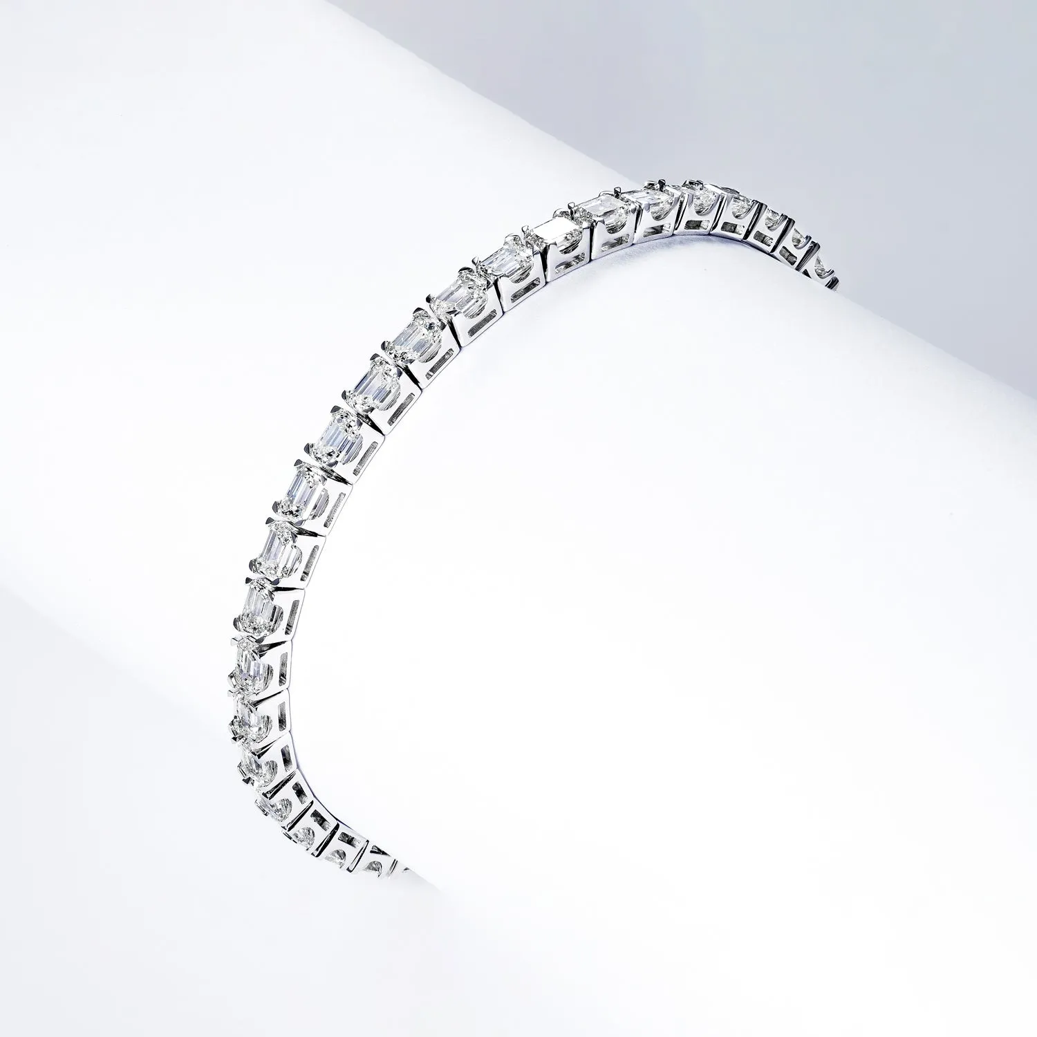 Sienna 13 Carat Emerald Cut Single Row Diamond Tennis Bracelet in 14k White Gold