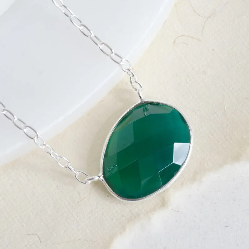 Simple Gemstone Oval Necklace Green Onyx