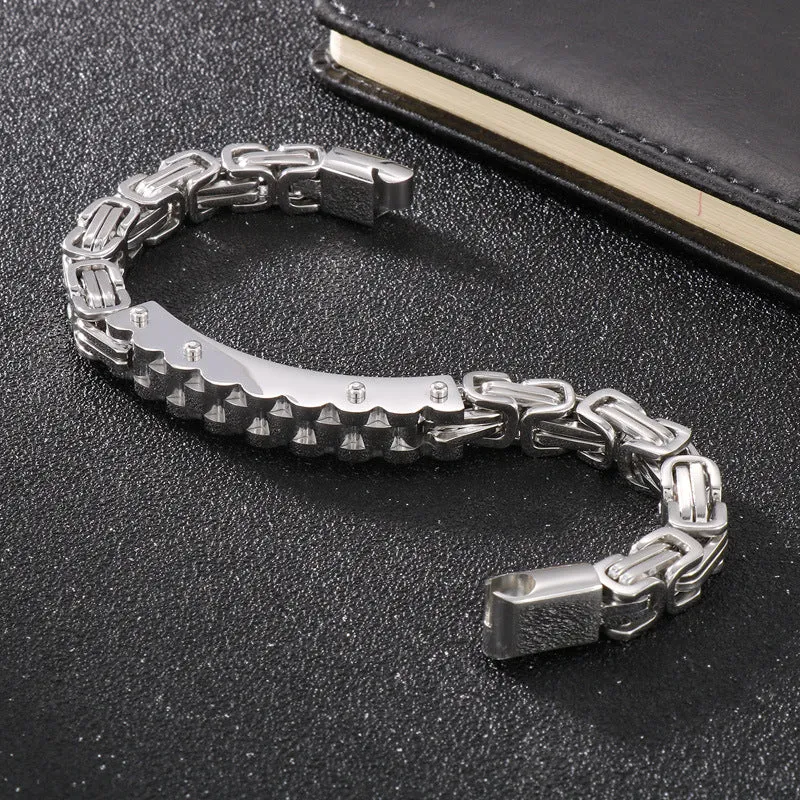 Stylish Personalized Titanium Steel Emperor Chain Bracelet for Men - Curved Design with Vacuum Plating