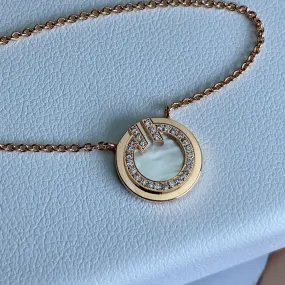 T DIAMOND CIRCLE PEDANT NECKLACE