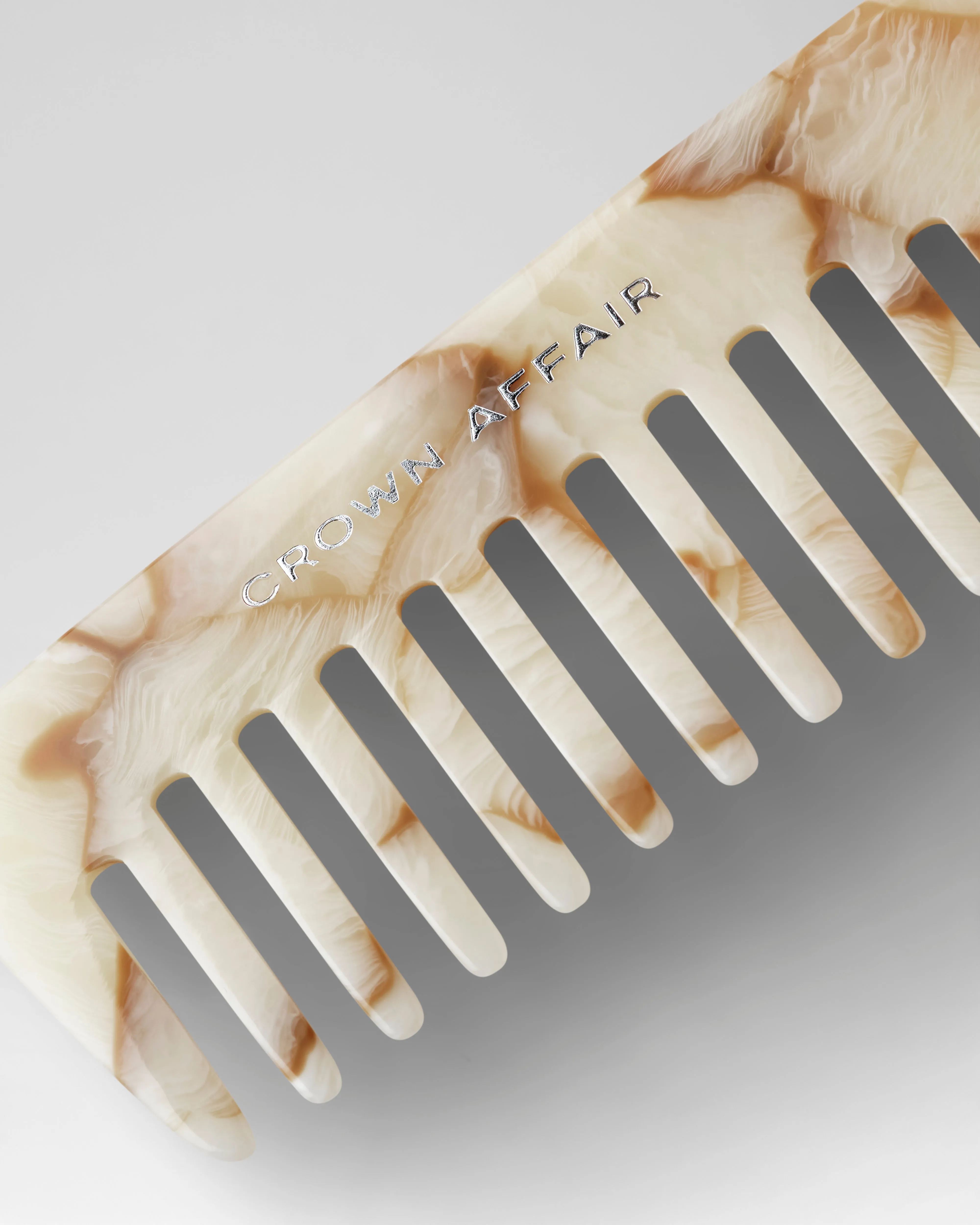 The Comb No. 002