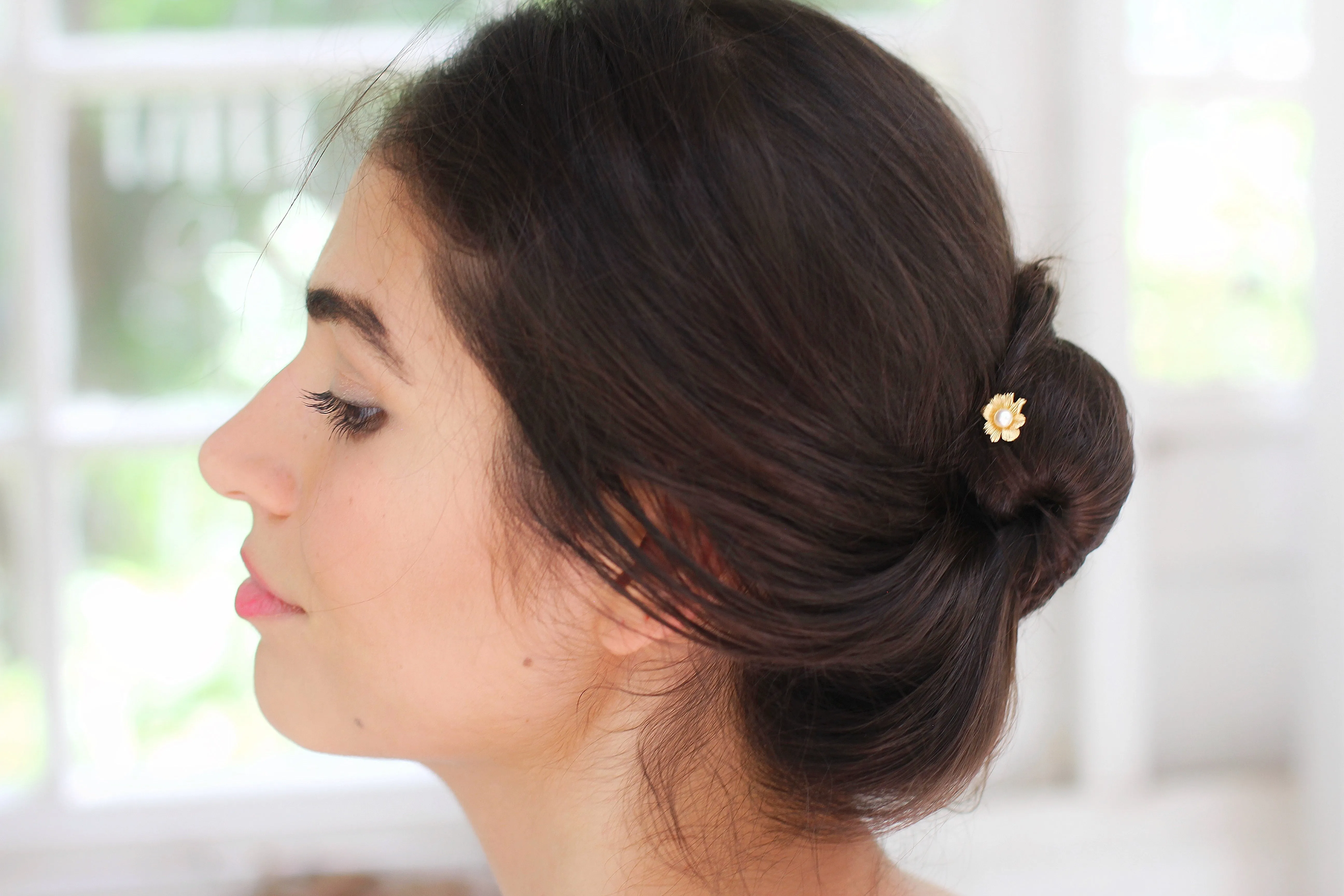 Tiny Flower & Pearl Hair Prong