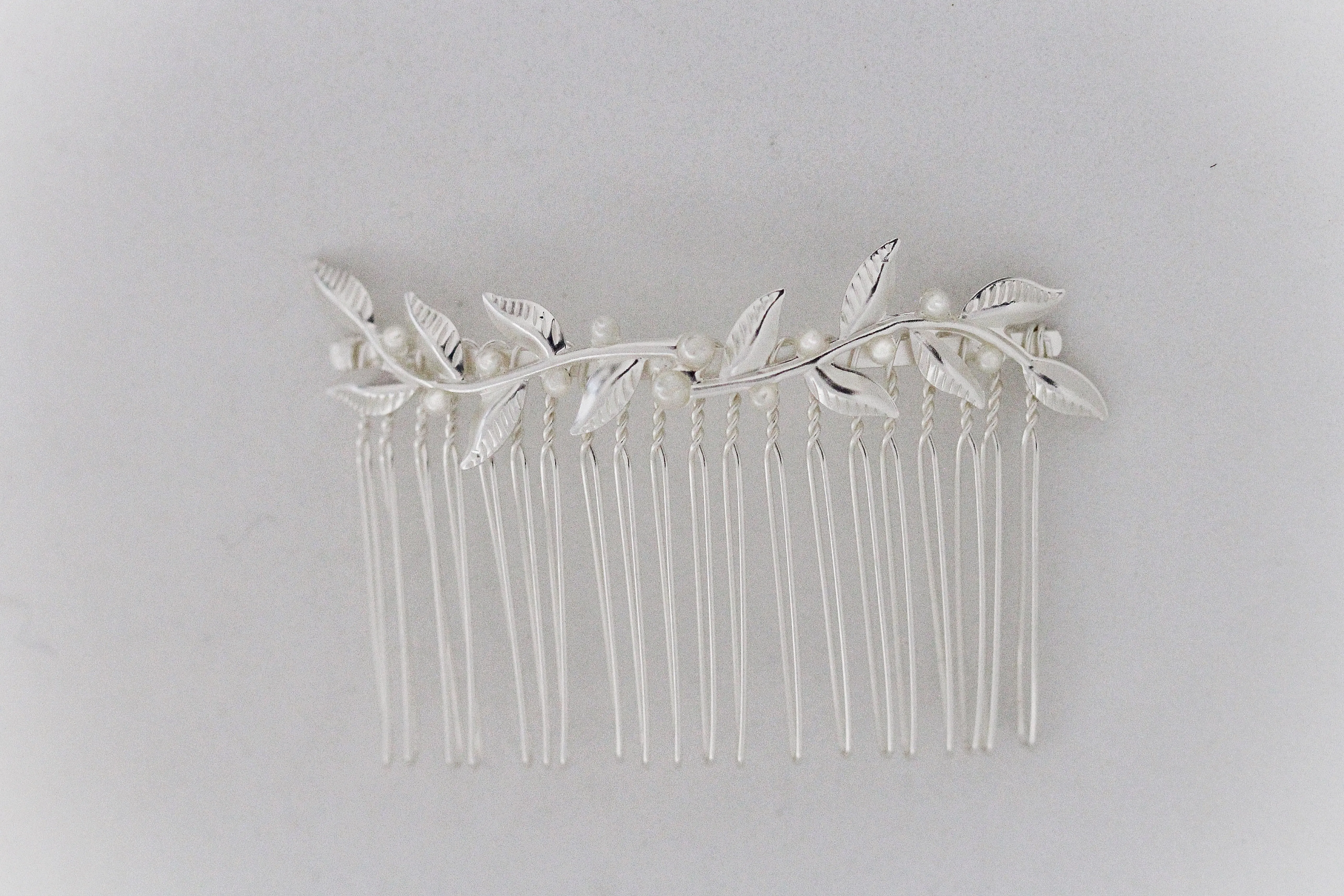 Twigs and Pearls Hair Comb