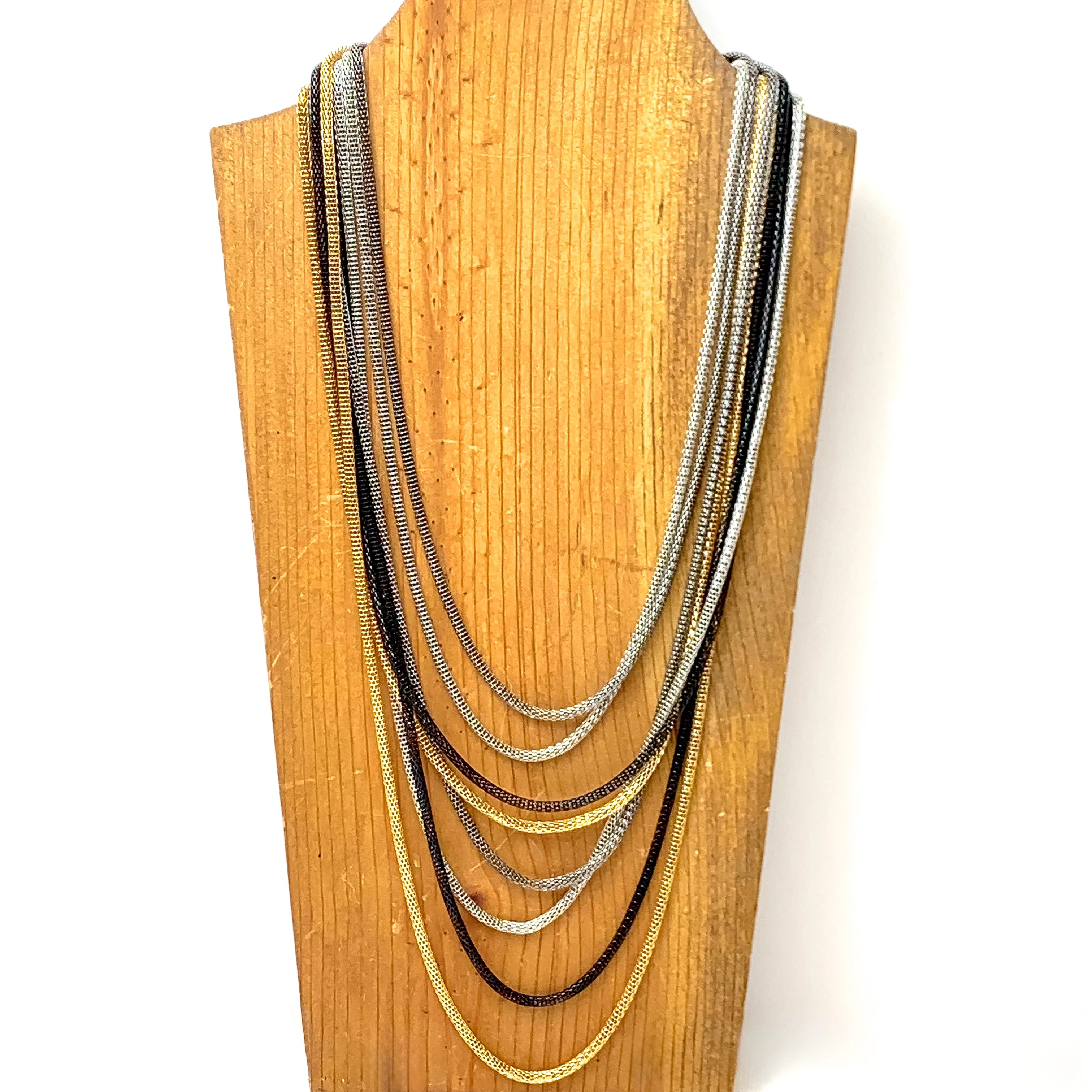 Urban Elegance Silver Tone Multistrand Mesh Chain Necklace