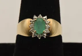 Vintage 10k Gold Emerald and Diamonds Halo Ring - Size 8.75