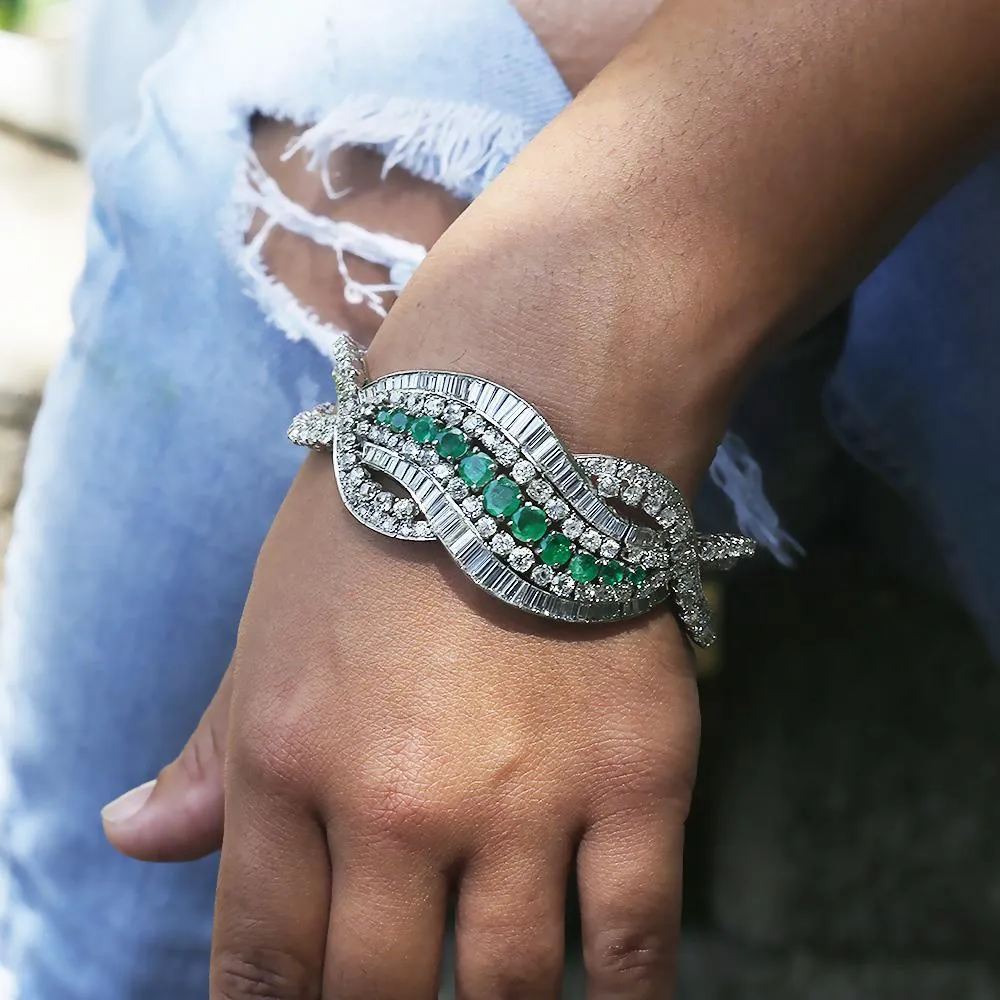 Vintage Emerald Ribbon Bracelet with Diamonds in Platinum